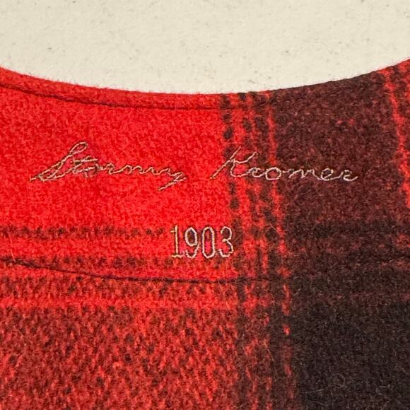 Stormy Kromer Red Black Plaid Wool Blend Vest Womens Size Small Pockets Snaps - Picture 5 of 9